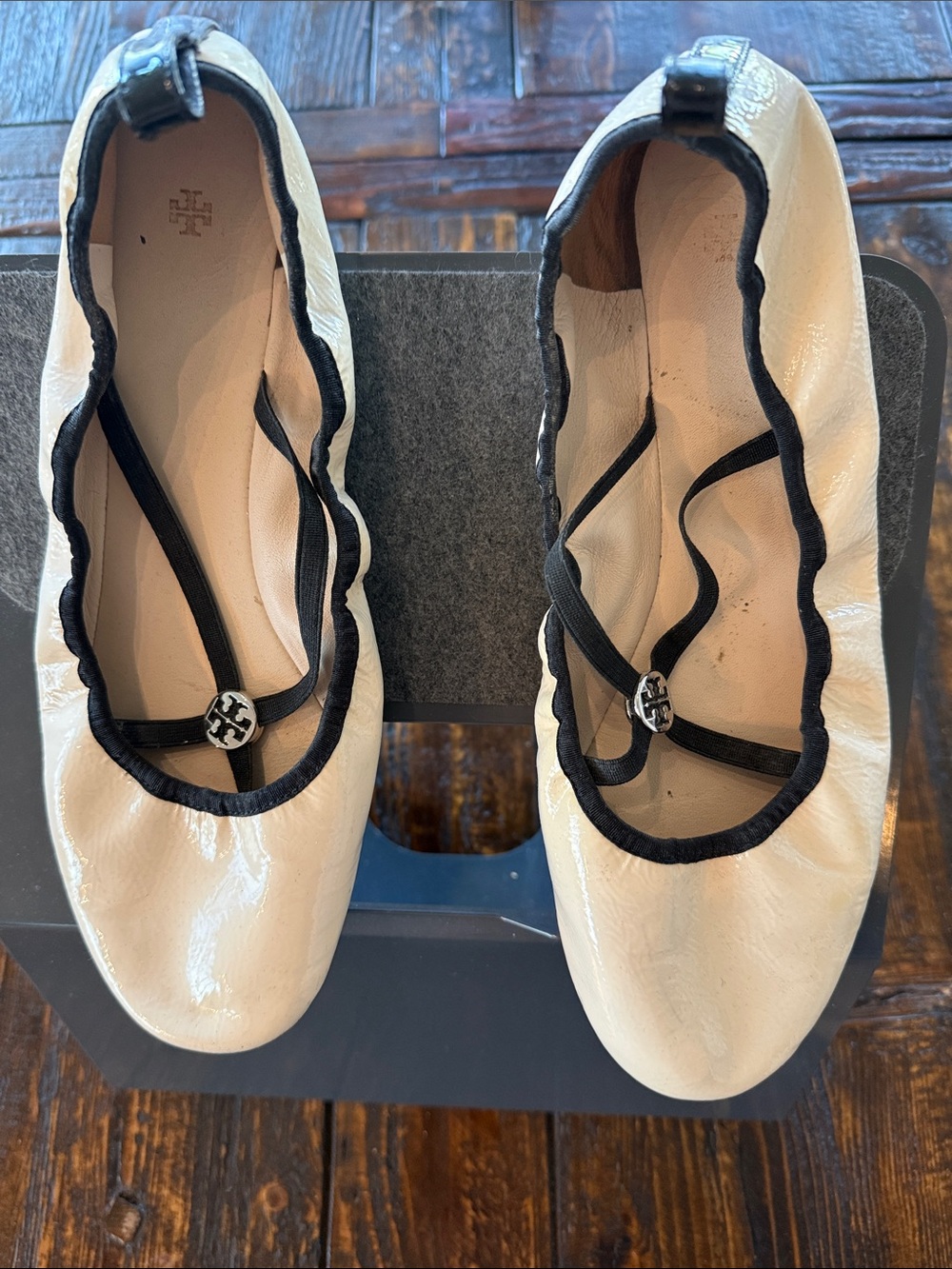Tory Burch Cream Patent Leather Ballet Flats with Black Trim